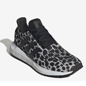 Adidas Swift Run 1.0 Sneaker 8 NWT
